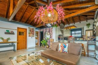 Vintage Lux Homes - 2