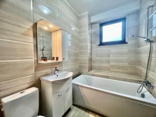 Summerlad Mamaia Beach - 2