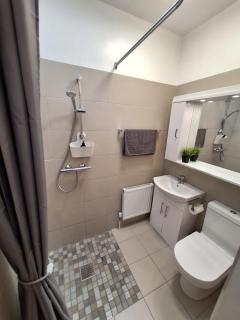 Quiet countryside studio apartment - recently renovated and amazing views - 3