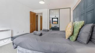 Modern 1-Bed Flat in Jewellery Quarter - 1