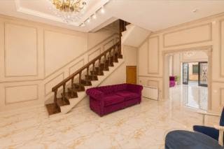 Old Money Boutique Hotel - 6