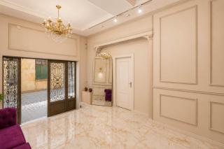 Old Money Boutique Hotel - 4