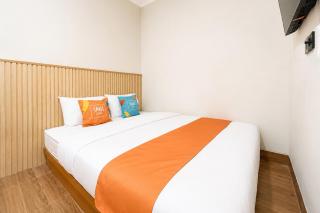 SANS Vibes Sera Inn City Walk Cikarang - 2
