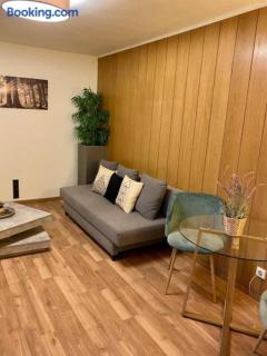Cozy Home in Nature Park - Apartment - 5