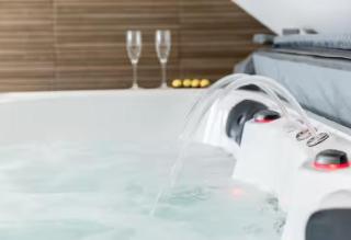 Bulle d'Evasion Jacuzzi Love room - 9