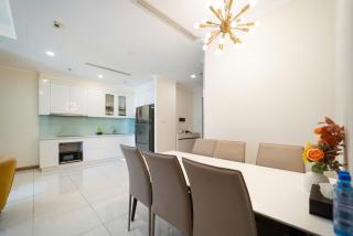 Win Landmark 81 Apartment - Vinhomes Luxury Residence - 9