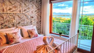 The Elysian at Nicopolis 3BR Suite with Indoor Whirlpool Tub - 9