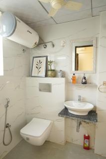Luxe 1BHK flat in 6BHK Penthouse - 7