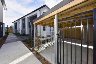 Spacious CBD 1-Bed 1-Bath - 7