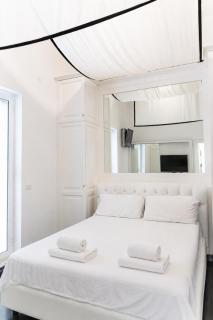 Quintino 124 - Historic Art & Boutique Living - 4
