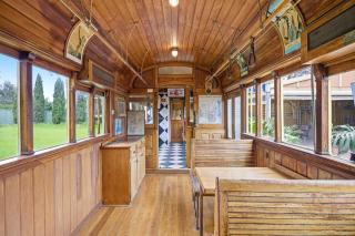 Huge 5 Bed Party House Pool, Renovated Tram, Bar - 8