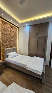 2BHK Fully Furnished Peaceful free wifi free parking - 7