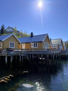 Yellow Waterfront Haven, Sørvågen - 0