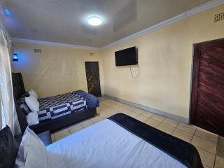 G Chester Guest House - 1