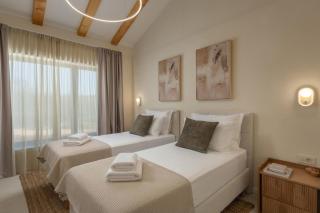 Nareo Villa Collection with Private Pool - 4