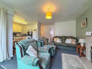 Homely 3 Bed Bungalow, Sleeps 6 In A Stunning Location In Cornwall Ref 85067P - 3