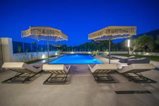 Aurea Estate Luxury Villas - Padel court - 7