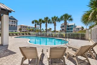 Southern Charm - 3