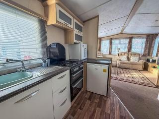 Ref 40035Nd - Superb Caravan With Decking & Free Wifi At North Denes Holiday Park - 1