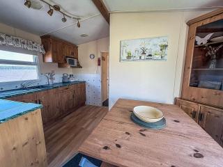 Great Dog Friendly Caravan For Hire At North Denes In Suffolk Ref 40068Nd - 1