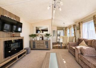 Beautiful 6 Berth Caravan By The Beach In Suffolk Ref 40076Nd - 3