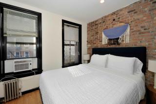 The Ideal Vibe 8556 - 1