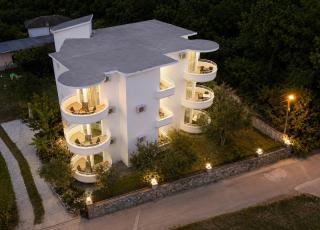 Apartments Katana - 8