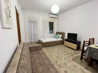 GIULIA'S Seaside Apartments - 9