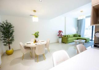 Chic 1BR in Bay Residences with Ultimate Coastal Living - 4