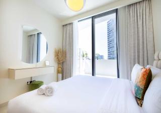 Chic 1BR in Bay Residences with Ultimate Coastal Living - 1