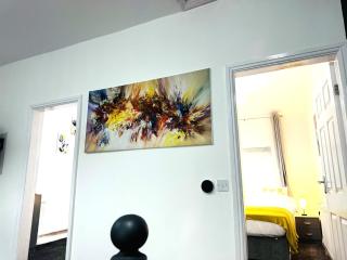 Home Cozy & Comfortable Stay in Accrington Flat B - 3