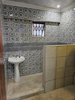 G Chester Guest House - 3