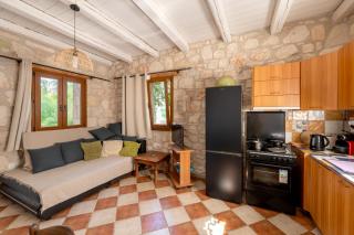 Botonis Houses - Modern Villas, Timeless Beauty - 6