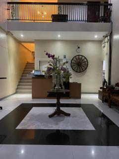 B&S Orchids Suites Hotel - 7