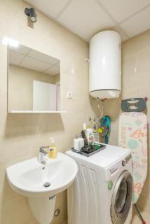 Sofija's Exclusive Parkside Apartment 2 - 3