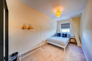 Stylish 3-Bed Apartment in Tooting, South London - 8