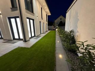 Luxury Villa Munich Neubiberg - 2