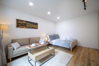 Elegant Studio with Balcony - Few steps from Centre - 2