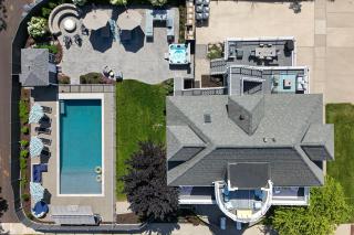Iconic South Haven Estate - Pool, Hot Tub, Outdoor Kitchen, Game Room & More! - 7
