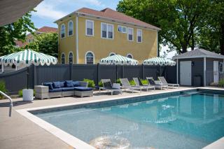 Iconic South Haven Estate - Pool, Hot Tub, Outdoor Kitchen, Game Room & More! - 6