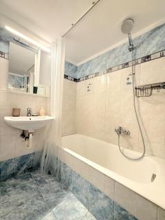 1BR next to Pasalimani, Marina Zeas & Hospital - 5