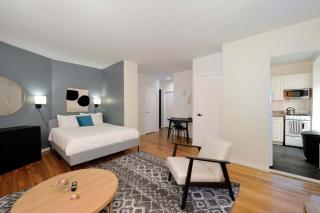 The Grand Vibe 8737 - 2