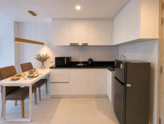 Resort Studio near Karon Beach -Rooftop Pools & Gym - UTKR 206 - 4