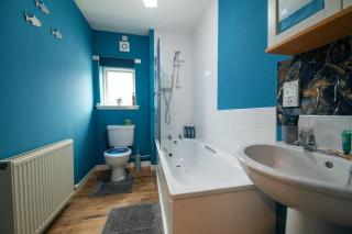 Surfer 2Bed Flat Central Thurso, Parking, Wi-Fi - 9