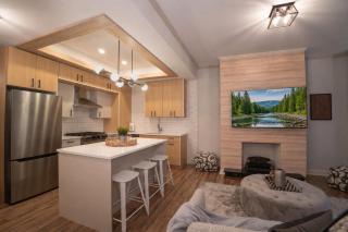 Near Zoo & Beach • Reading Nook + Parking - 8