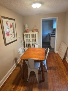 Firefly Cottage! 2 Bed 1 Bath Close to Downtown NAS - 3