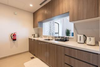 Chic 1BR Haven Near Yas Waterworld & F1 Circuit - 7