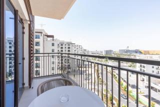 Chic 1BR Haven Near Yas Waterworld & F1 Circuit - Abu Dhabi - 7