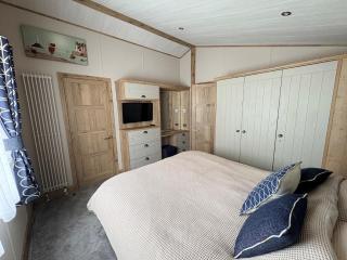 Luxury Harrogate Lodge South Facing Decking - 3