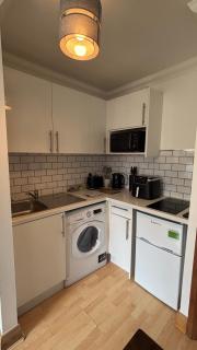 Stylish & compact city center studio apartment 7a - 6